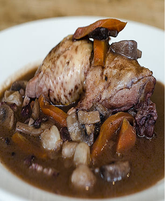 Recette traditionnelle du Salmis de faisan à l’ancienne – héritage de la cuisine française de chasse
