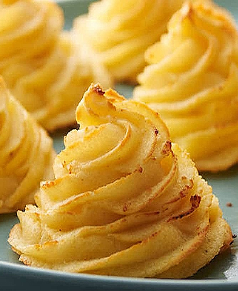 Recette des pommes duchesse traditionnelles gastronomiques de la cuisine française classique