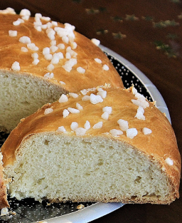 Recette de la fouace aveyronnaise authentique : le pain de fête du Rouergue, joyau de la boulangerie paysanne occitane.