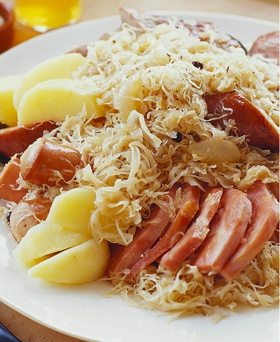 Recette traditionnelle française : Choucroute garnie codifiée