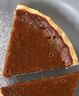 Recette suisse romande fribourgeoise du Gâteau au vin cuit traditionnel, moût de poire ou raisin réduit et pâte sablée