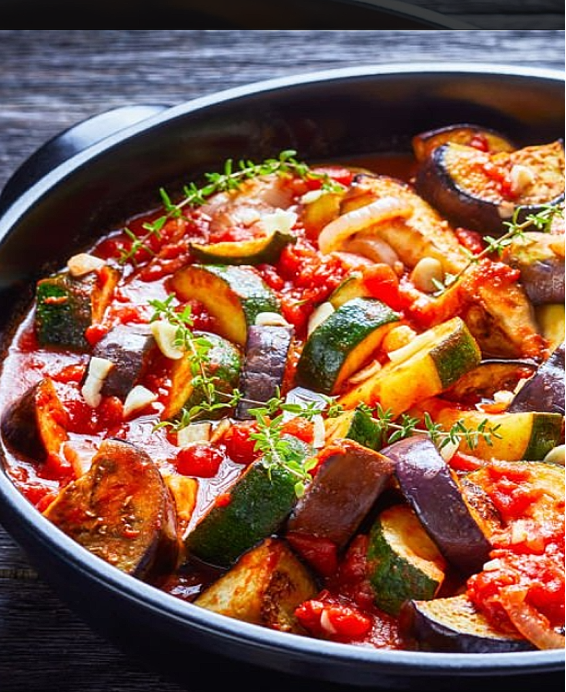 Recette traditionnelle de Ratatouille – Spécialité provençale, mijotée lentement aux légumes de saison