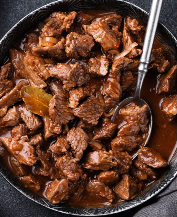 Recette identitaire de la Sauce Corse pour Cabri – recette traditionnelle aromatique et crémeuse