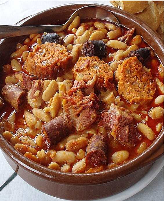 Fabada Asturiana – Le cassoulet espagnol aux haricots, chorizo et morcilla