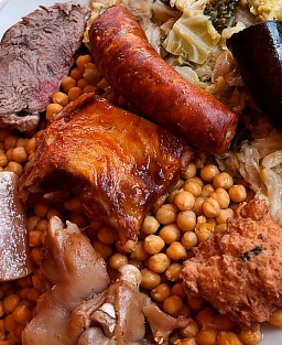 Recette traditionnelle de l’Olla Podrida – Version luxueuse de  Castille XVIIe siècle