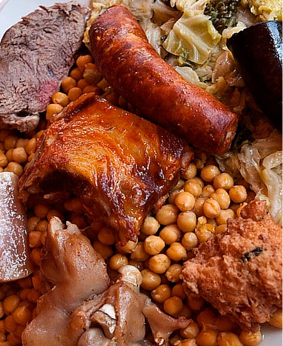 Recette traditionnelle de l’Olla Podrida – Version luxueuse de  Castille XVIIe siècle