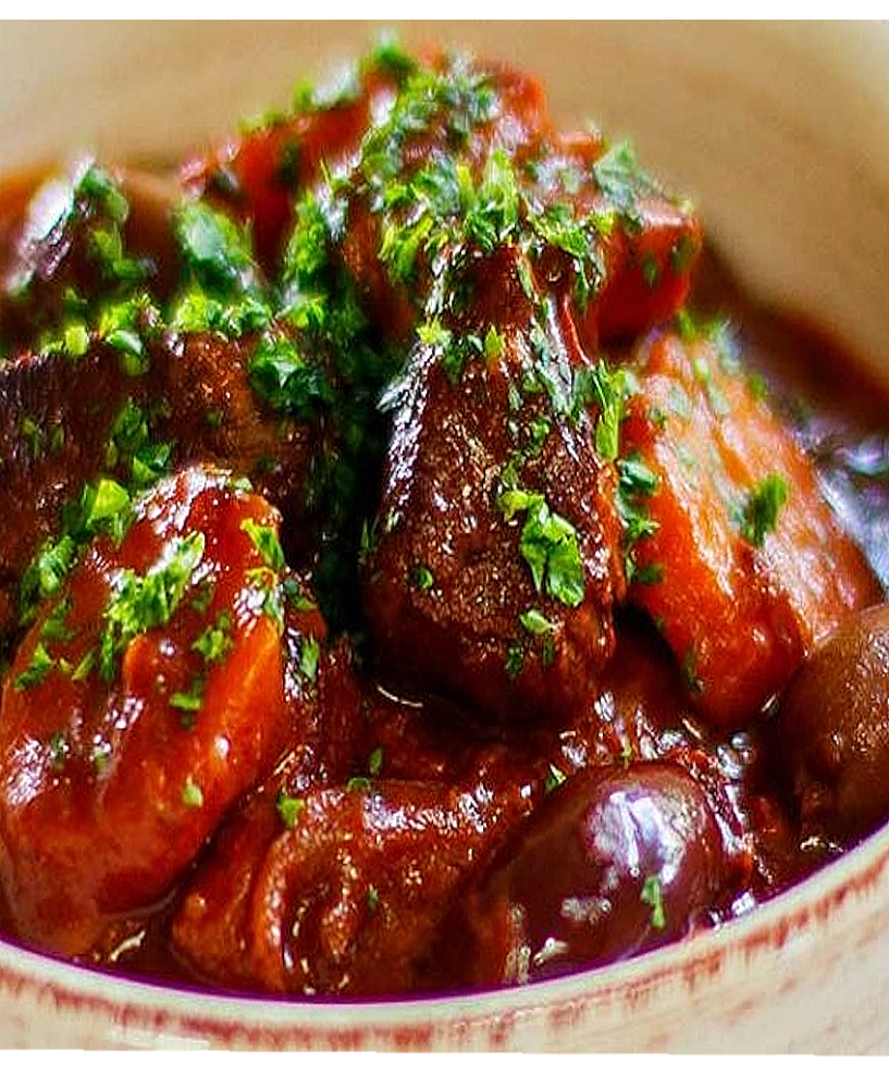 Recette traditionnelle de la Daube à la Provençale Historique et Version Revisitée aux tomates et olives